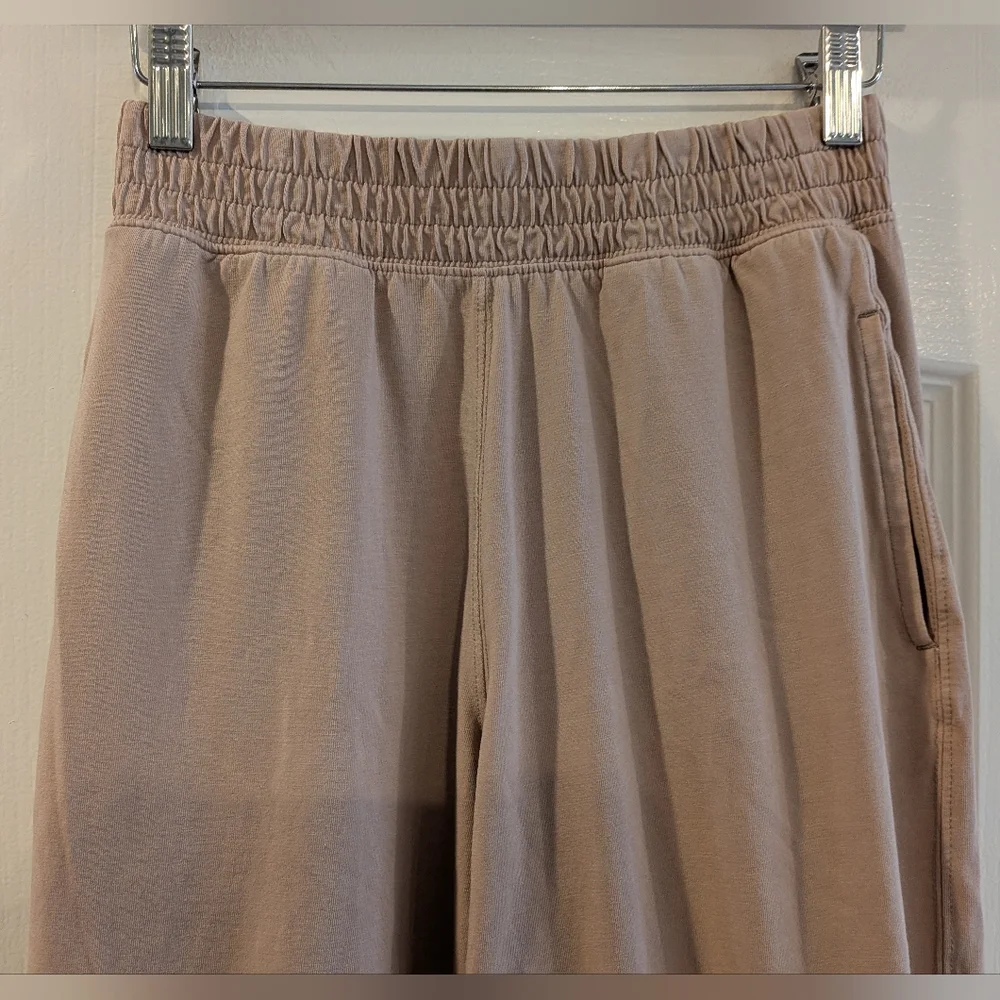 Free People Movement Hot Shot Crossover Pants Joggers Pumice Tan Size XS Lounge - Picture 5 of 16